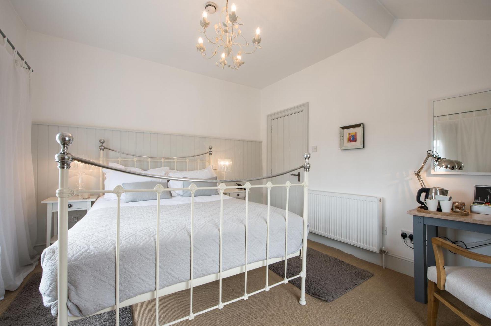 Double Room,65311303:JPEG